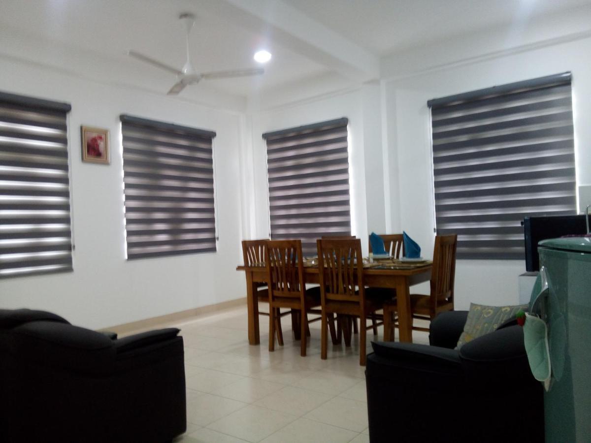 Ocean Pebbles Apartamento Dehiwala-Mount Lavinia Exterior foto